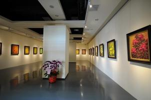 01畫廊展示藝術品之空間一景 圖片來源 http://xinying-culture.tainan.gov.tw/ufiles/c/photo_m2022000009002.JPG